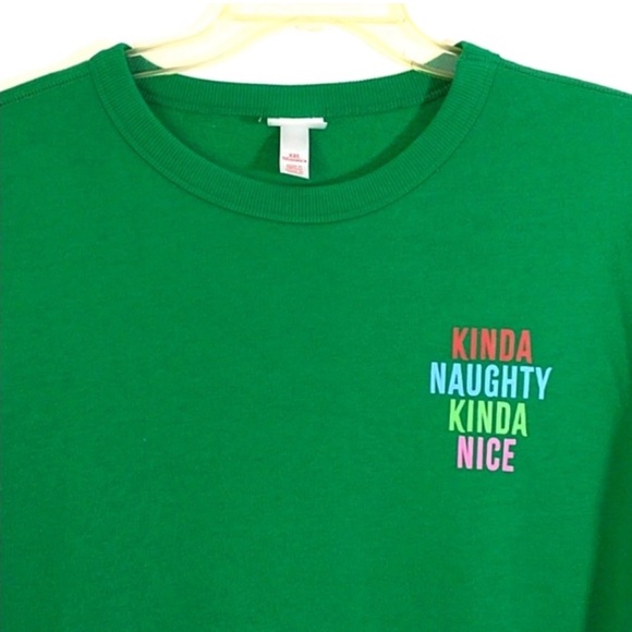 Cute holiday sweatshirt - Picture 3 of 4